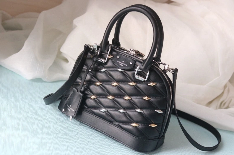 Classic LX Top Handle Bags 22881