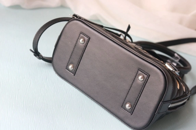 Classic LX Top Handle Bags 22881