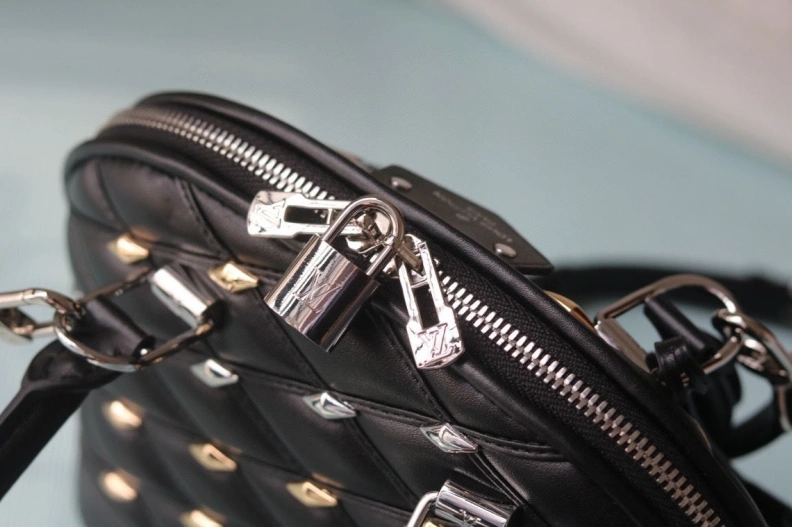 Classic LX Top Handle Bags 22881