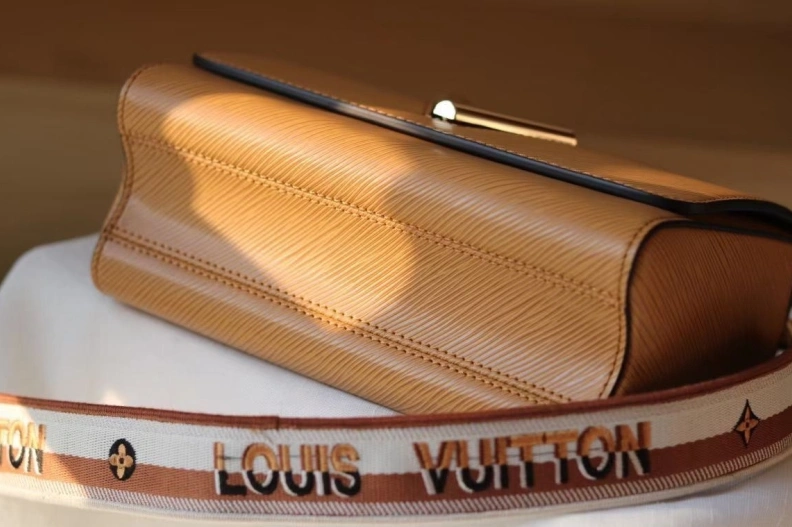 LX Twist Denim Bags Trendsetting 22713