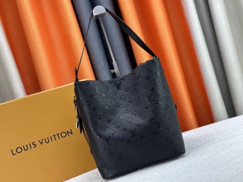 LX Top Handle Bags Practical 22877