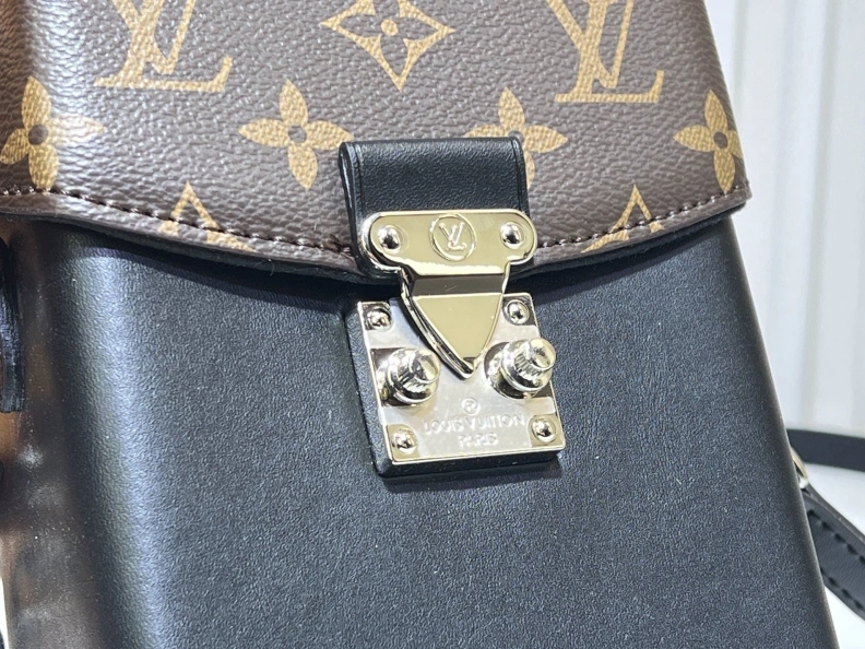 Comfortable LX Top Handle Bags 22880