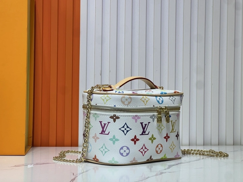 LX Cosmetic Bags Comfortable 23311
