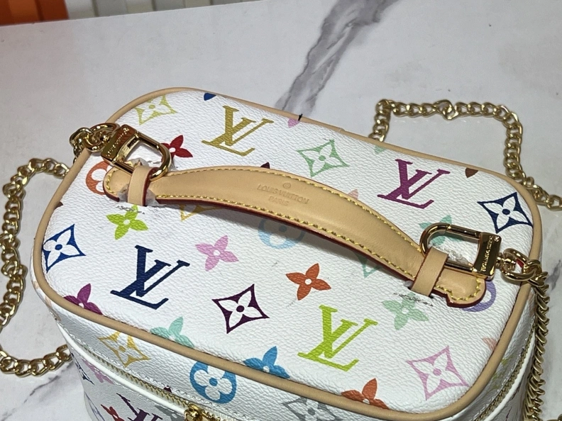 LX Cosmetic Bags Comfortable 23311