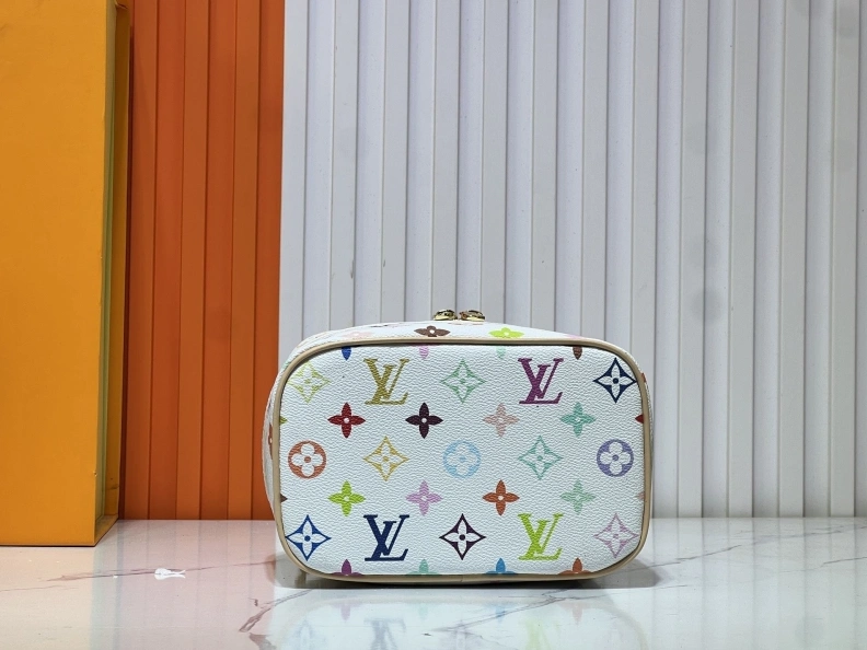 LX Cosmetic Bags Comfortable 23311