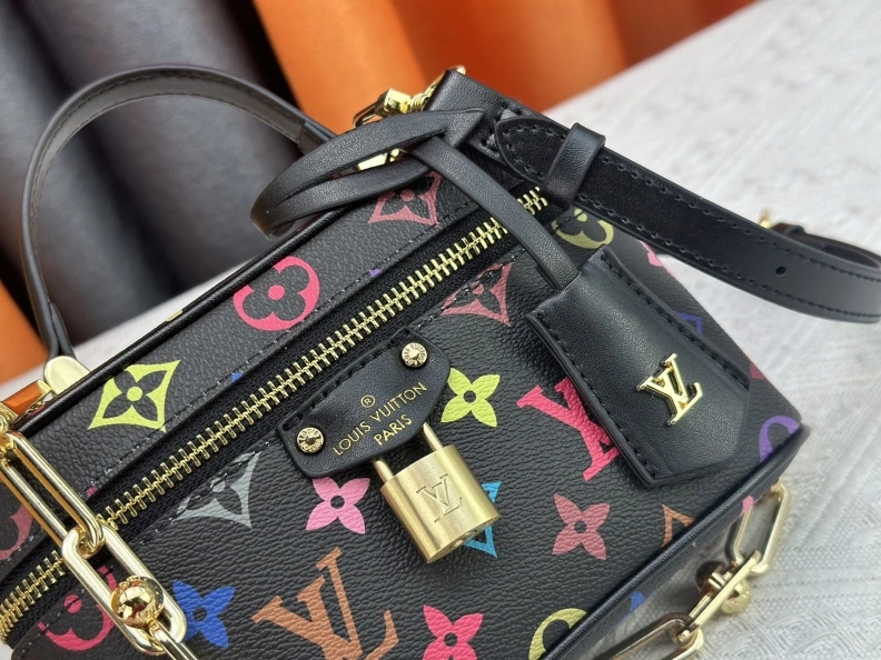 HighQuality LX Cosmetic Bags 23310