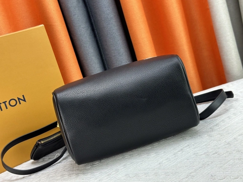 Trendsetting LX Speedy Bags 22990