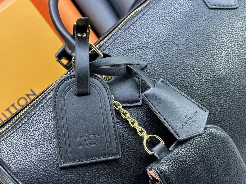Sophisticated LX Travel Bags 22783