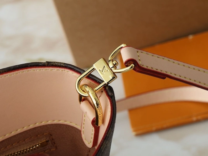 LX Bucket Bags Refined 23453