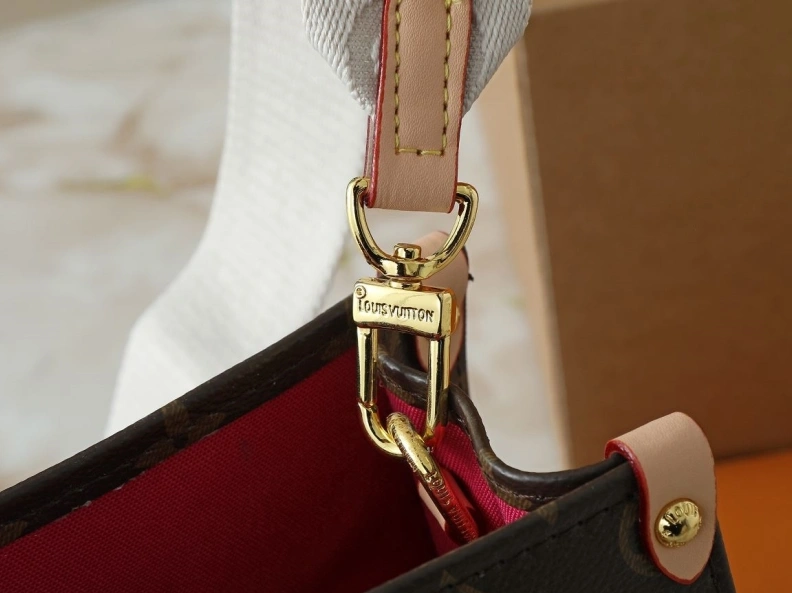 Fashionable LX Shopping Bags 23066