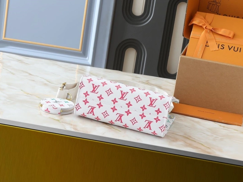 DailyWear LX Shopping Bags 23063