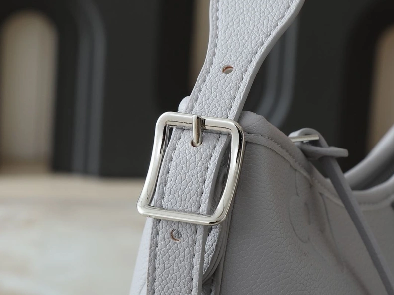 Refined LX Top Handle Bags 22837
