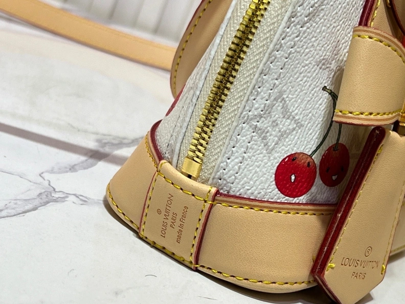 Efficient LX Top Handle Bags 22835