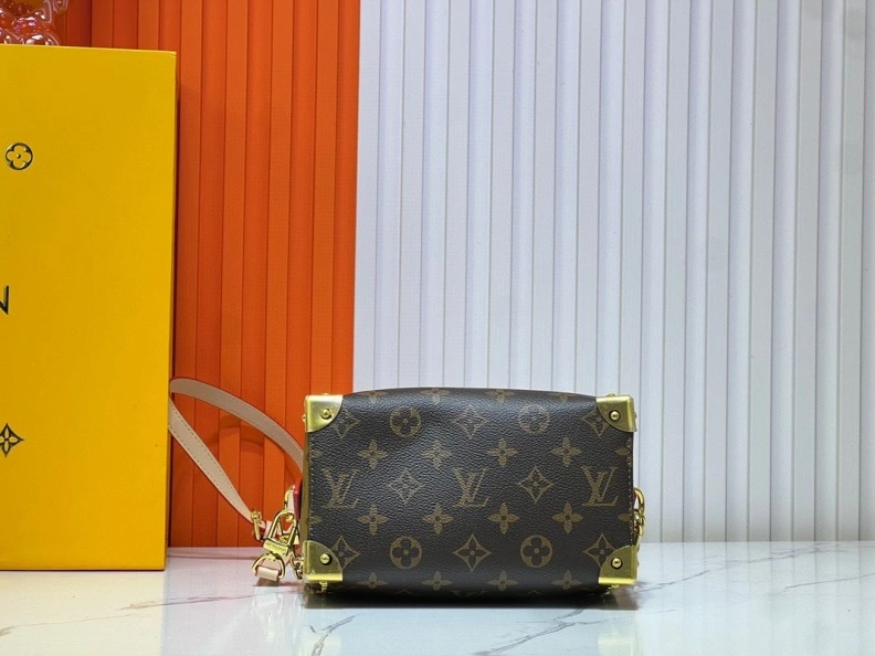Versatile LX Speedy Bags 22947