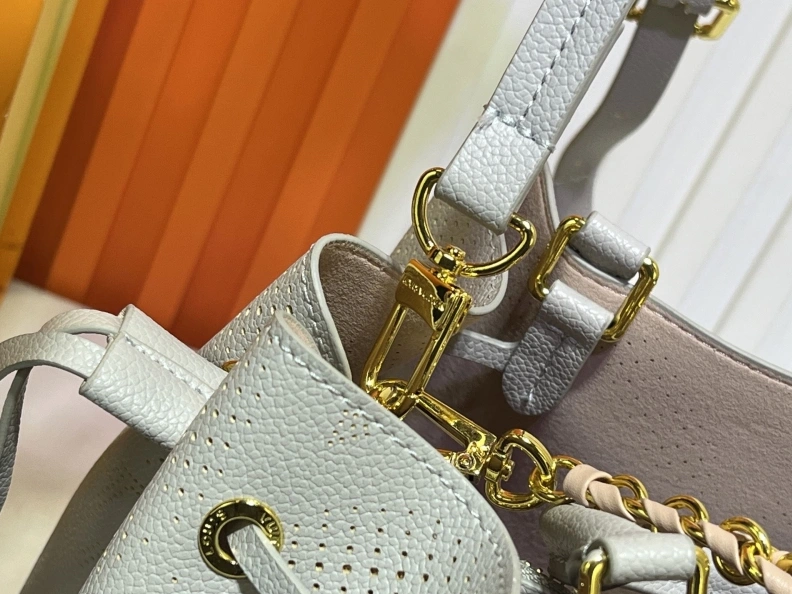 Modern LX Top Handle Bags 22836