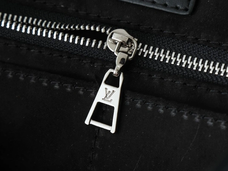Sophisticated LX Shopping Bags 23029