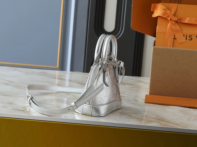 Popular LX Top Handle Bags 22822
