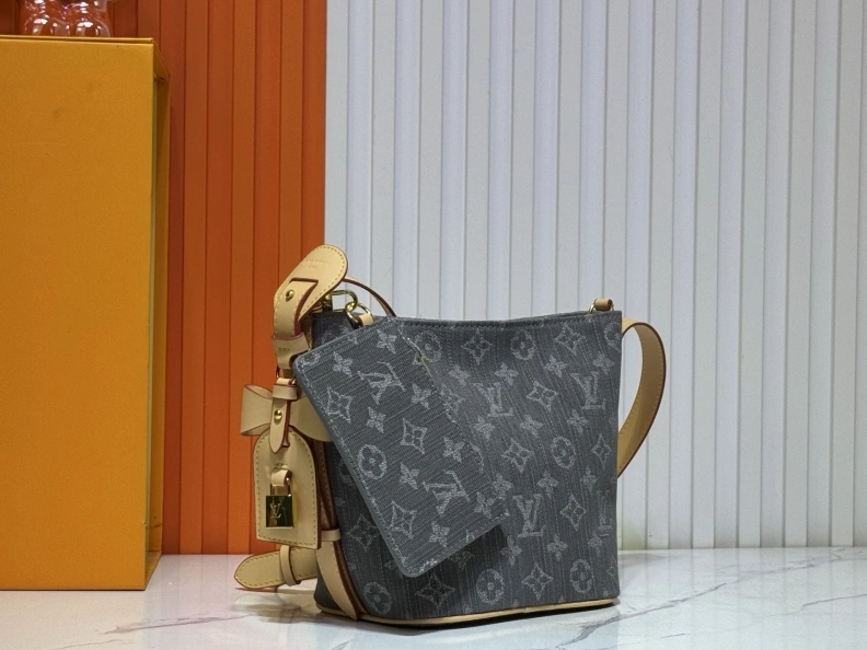 DailyWear LX Shopping Bags 23012