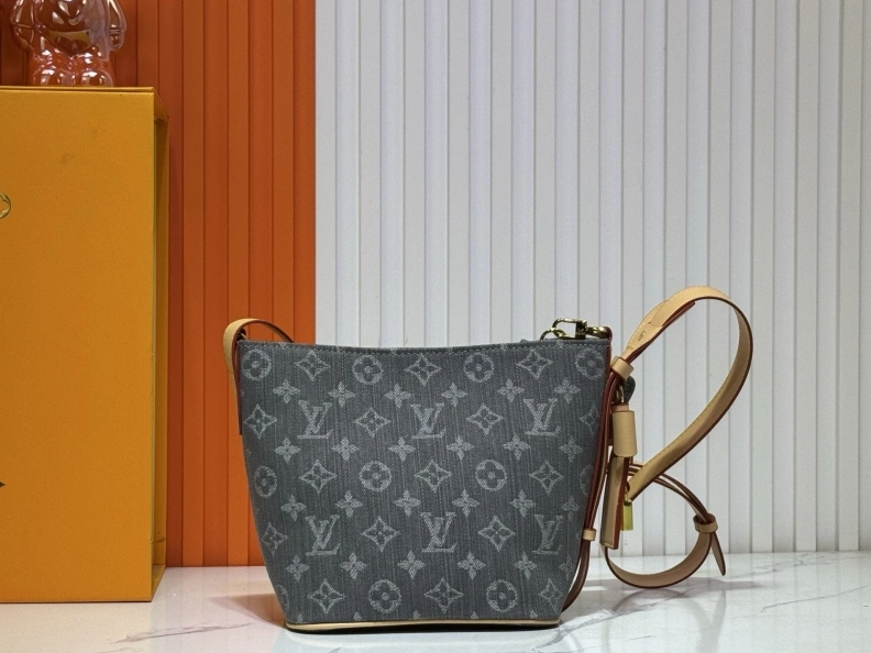 DailyWear LX Shopping Bags 23012