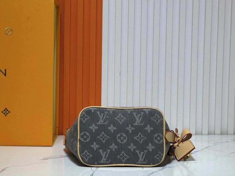 DailyWear LX Shopping Bags 23012