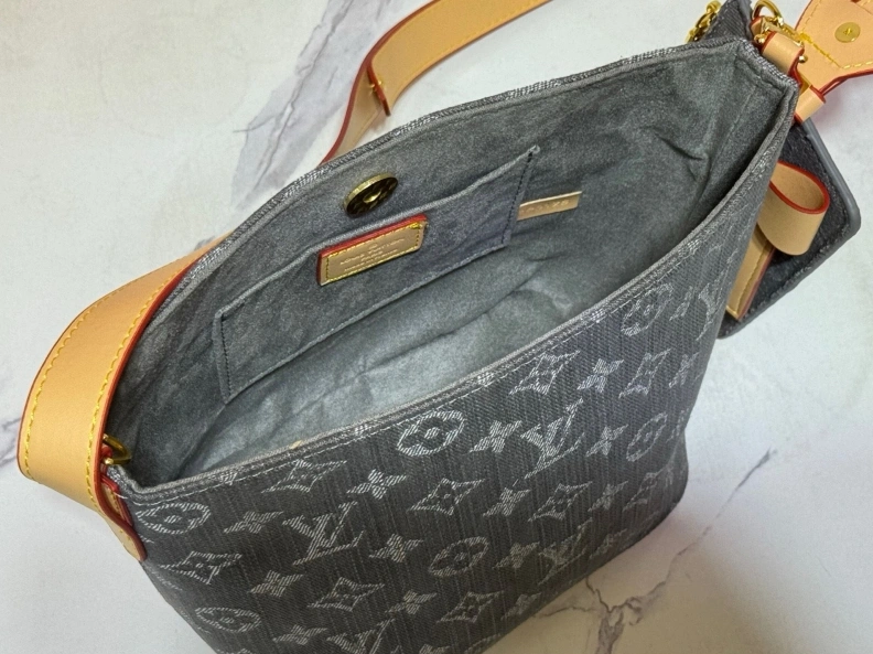DailyWear LX Shopping Bags 23012