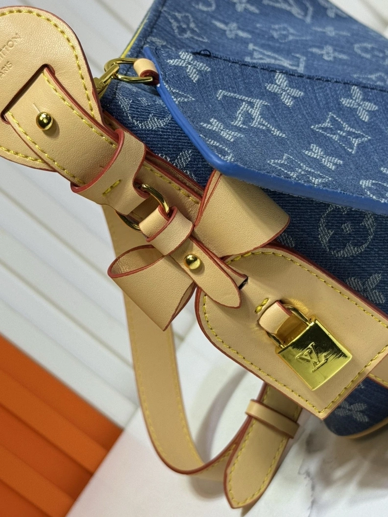 Compact LX Shopping Bags 23011