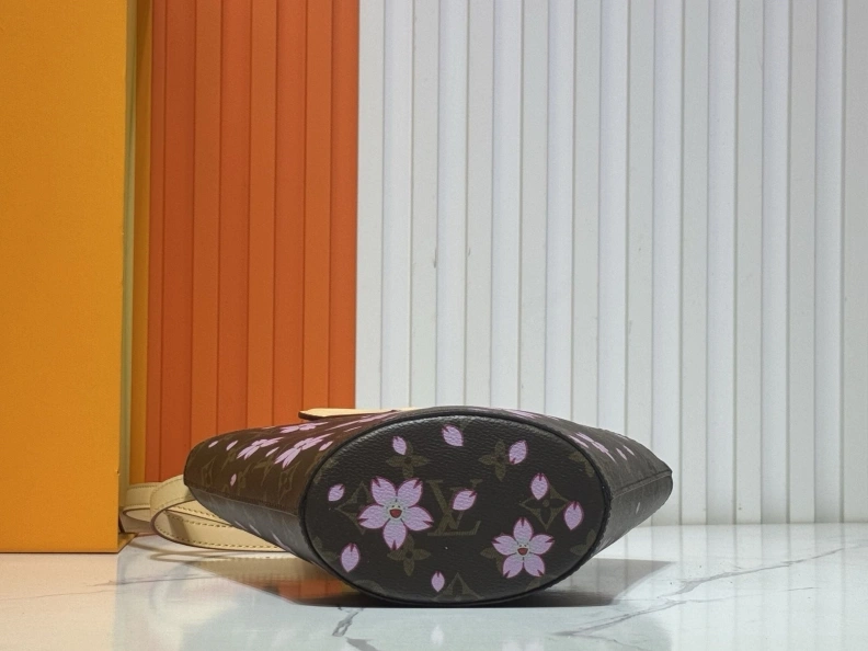 LX Top Handle Bags Cozy 22800