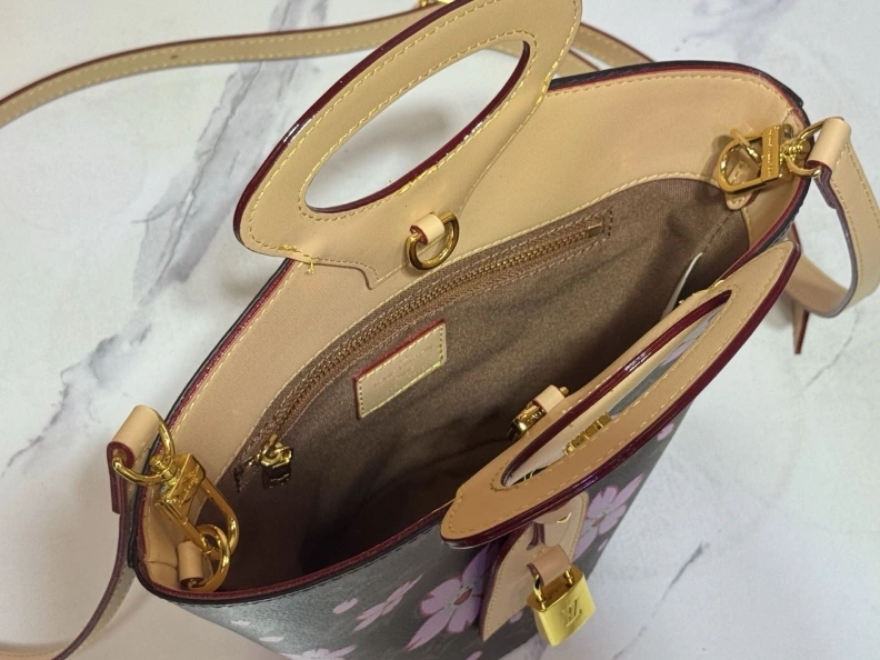 LX Top Handle Bags Cozy 22800