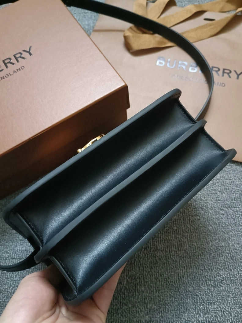 WellDesigned Bxrbxrry Satchel Bags 74952