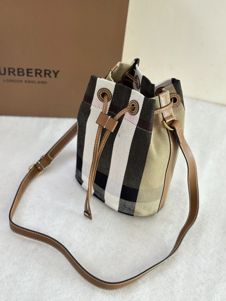 Bxrbxrry Bucket Bags ModernLook 74999