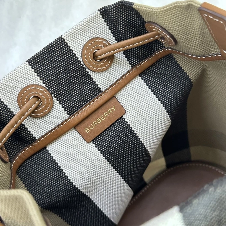 Bxrbxrry Bucket Bags ModernLook 74999