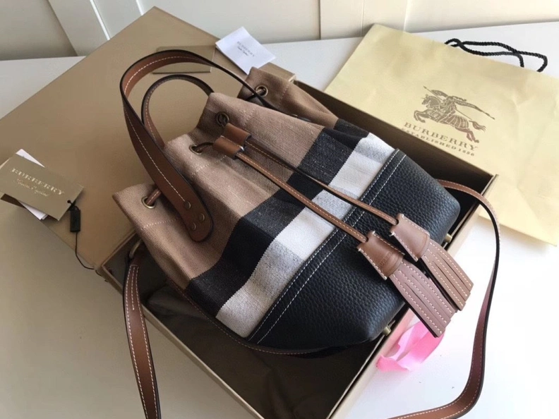 Timeless Bxrbxrry Bucket Bags 74988