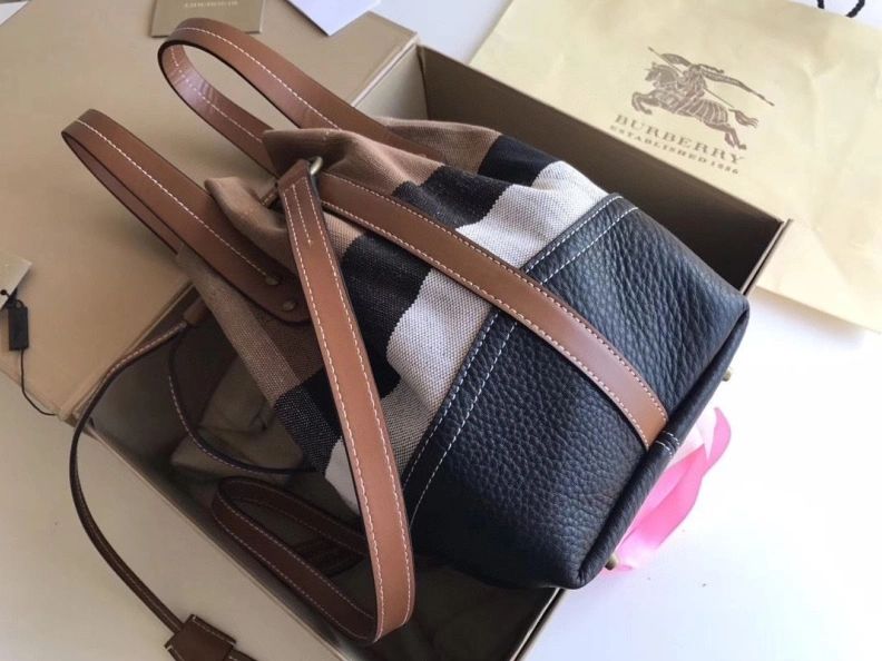 Timeless Bxrbxrry Bucket Bags 74988