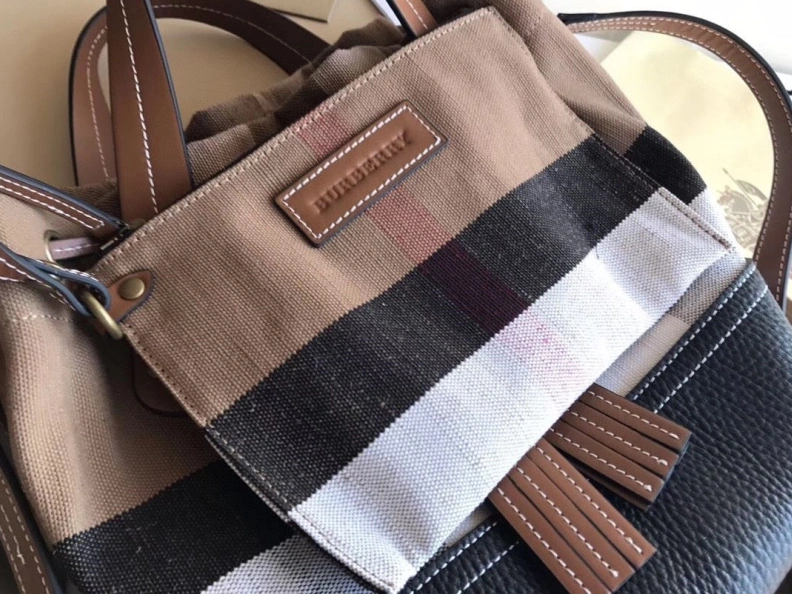 Timeless Bxrbxrry Bucket Bags 74988