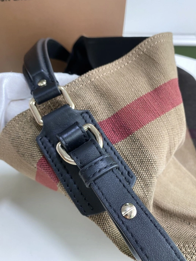 UrbanStyle Bxrbxrry Top Handle Bags 74661