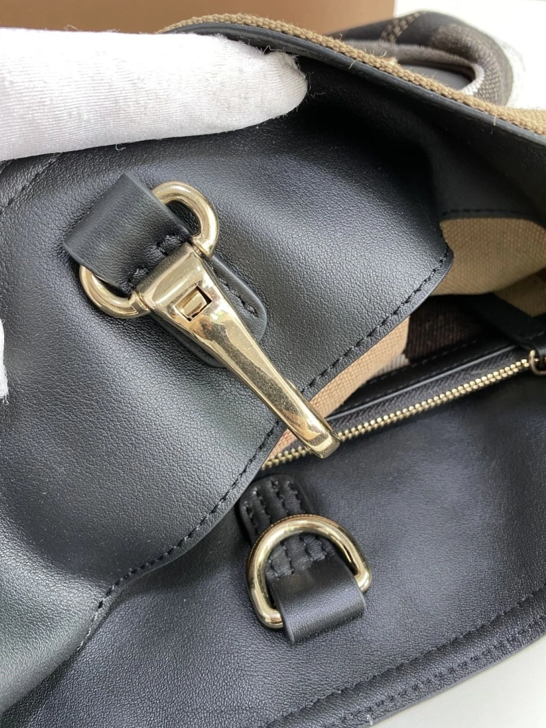 UrbanStyle Bxrbxrry Top Handle Bags 74661