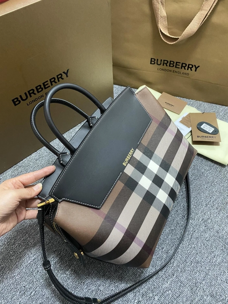 Comfortable Bxrbxrry Top Handle Bags 74662