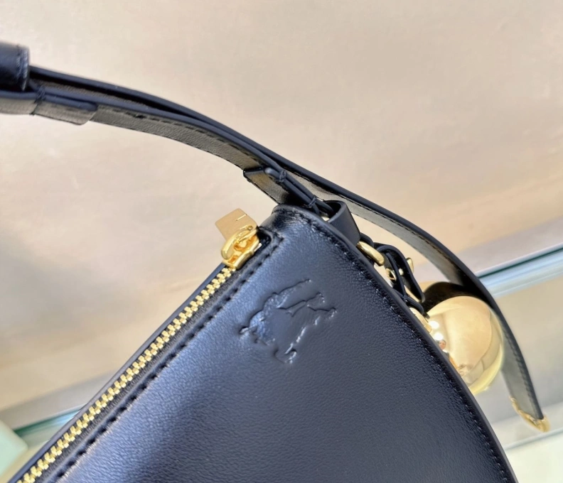 Vibrant Bxrbxrry Top Handle Bags 74632
