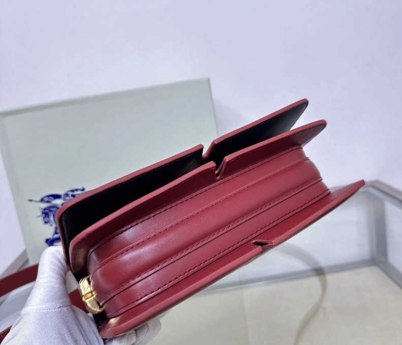Fashionable Bxrbxrry Satchel Bags 74839