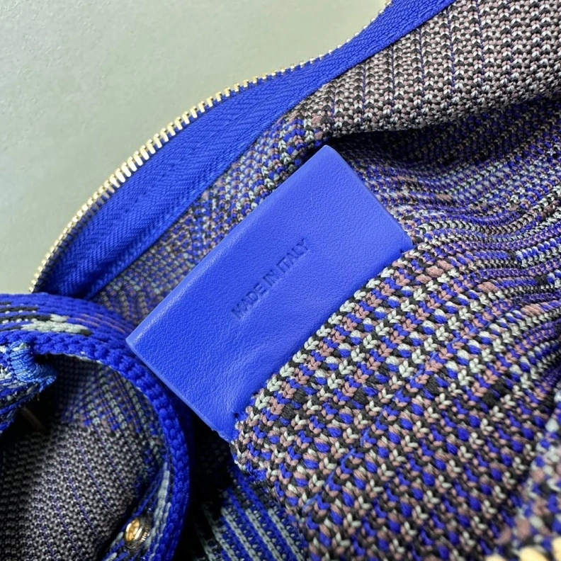 Cozy Bxrbxrry Top Handle Bags 74625