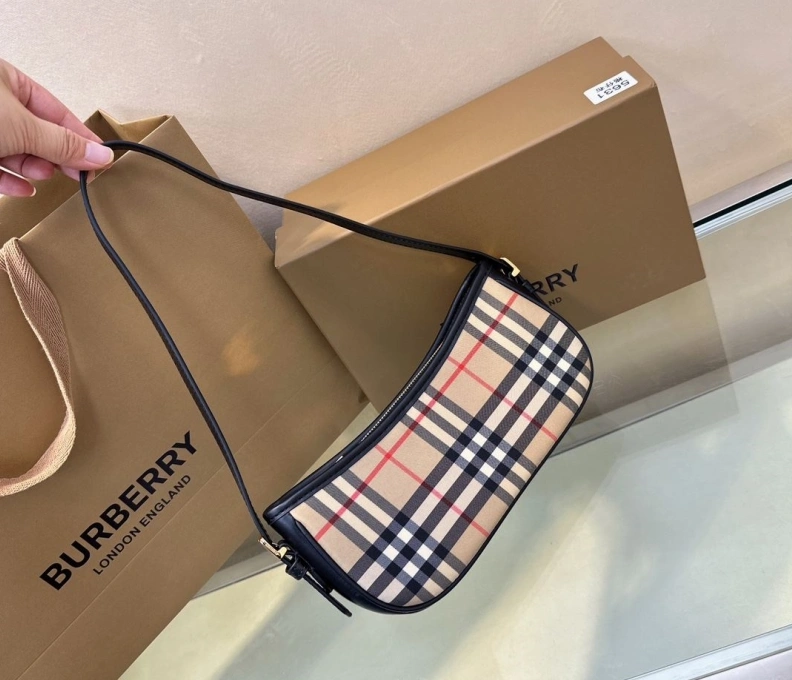 Soft Bxrbxrry Top Handle Bags 74589