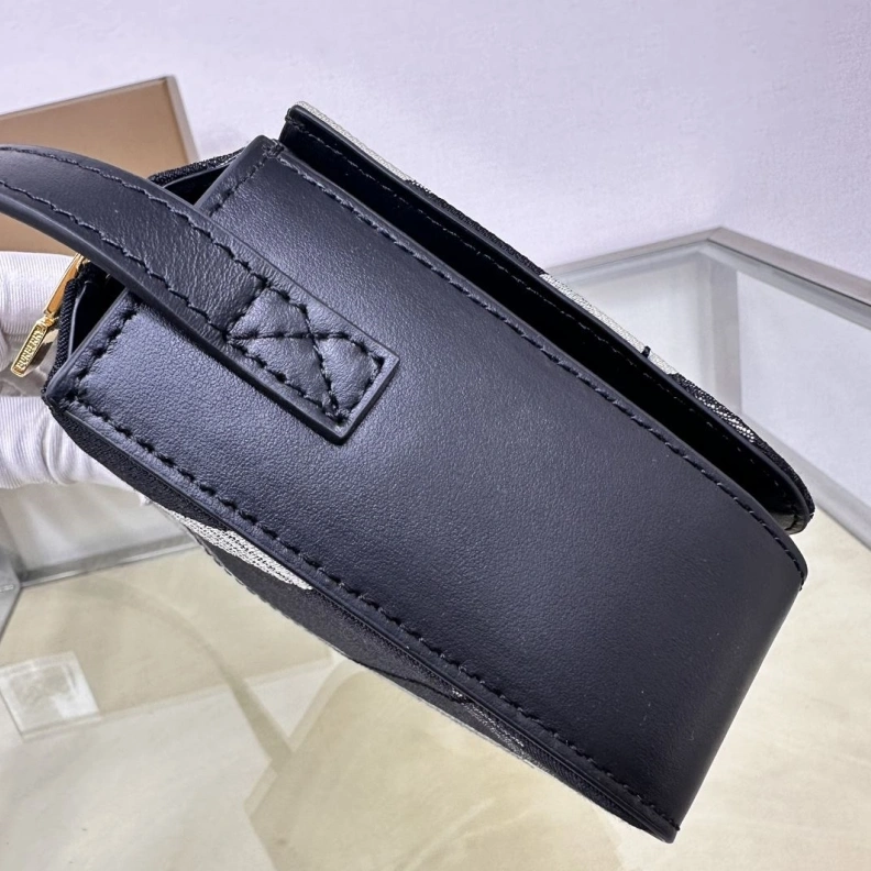 Elegant Bxrbxrry Satchel Bags 74848