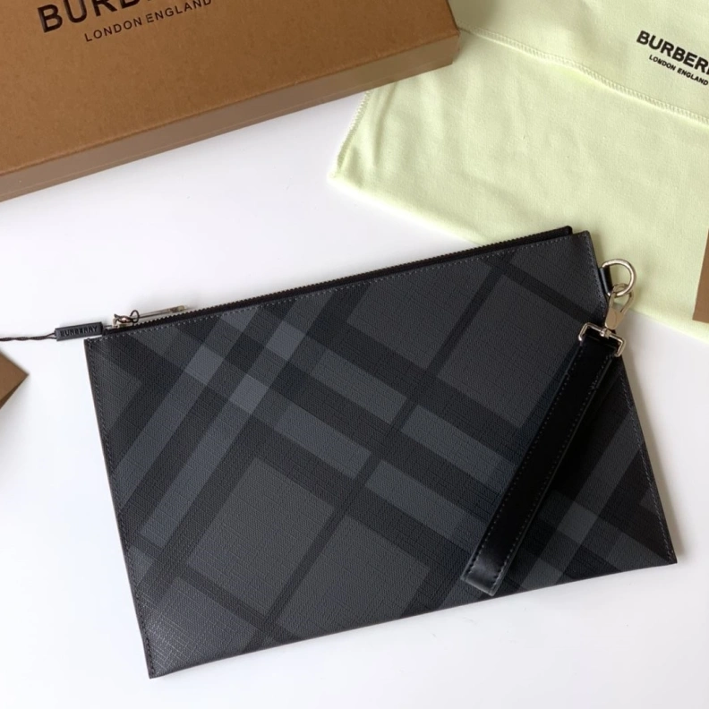 Bright Bxrbxrry Clutch Bags 74997