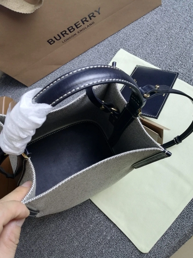 SportInspired Bxrbxrry Bucket Bags 75013