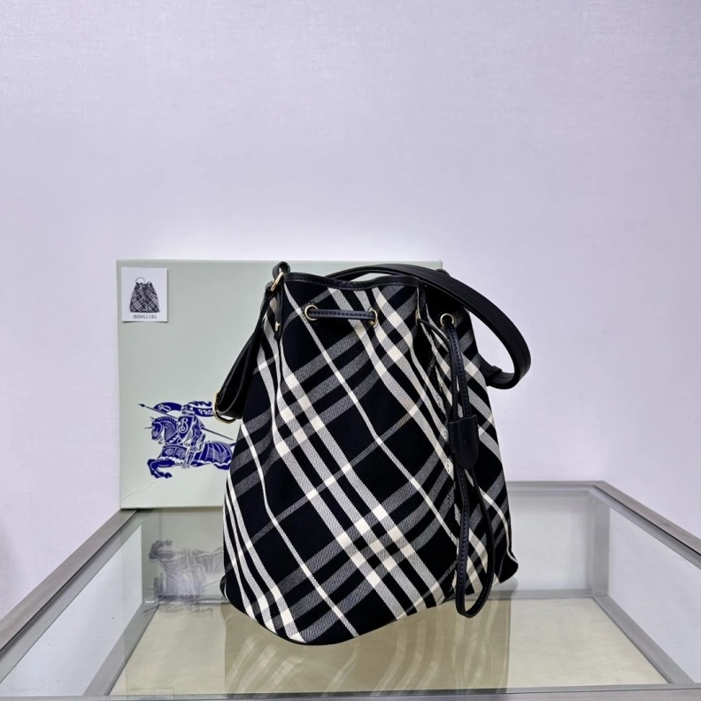 Elegant Bxrbxrry Bucket Bags 74980