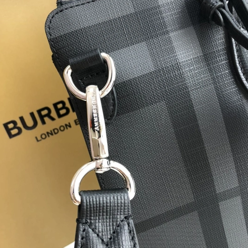 GoAnywhere Mens Bxrbxrry Briefcases 74539