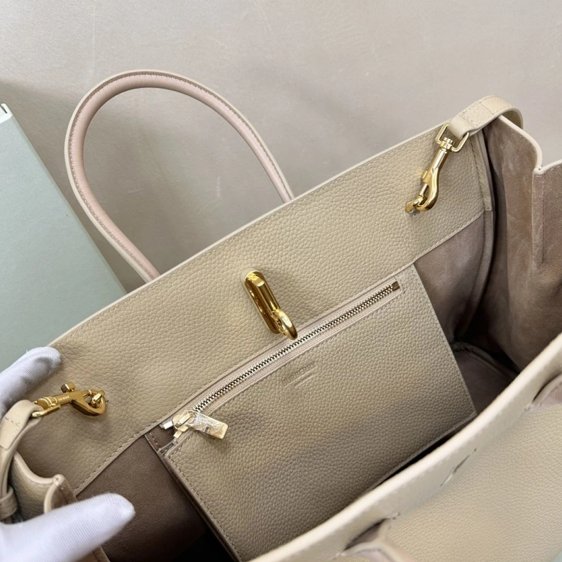 Practical Bxrbxrry Shopping Bags 74188