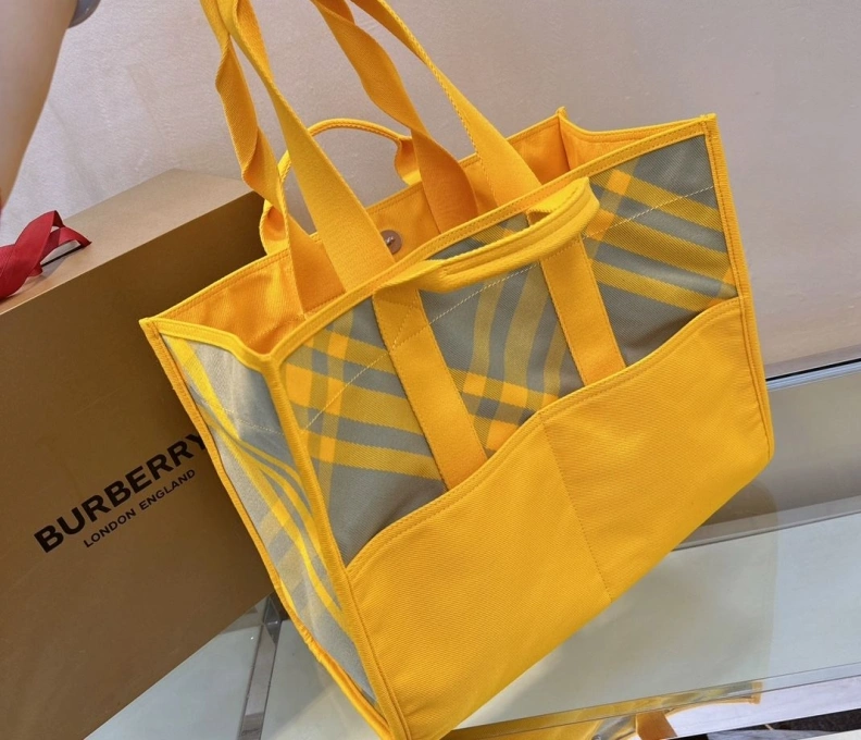 Stylish Bxrbxrry Shopping Bags 74178