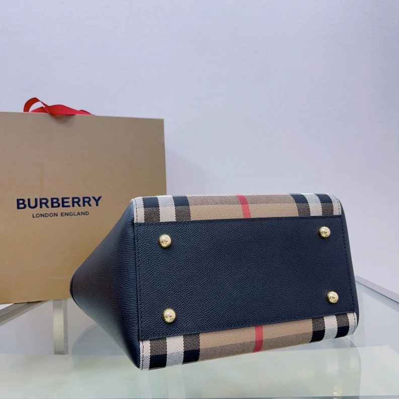 ModernLook Bxrbxrry Shopping Bags 74204