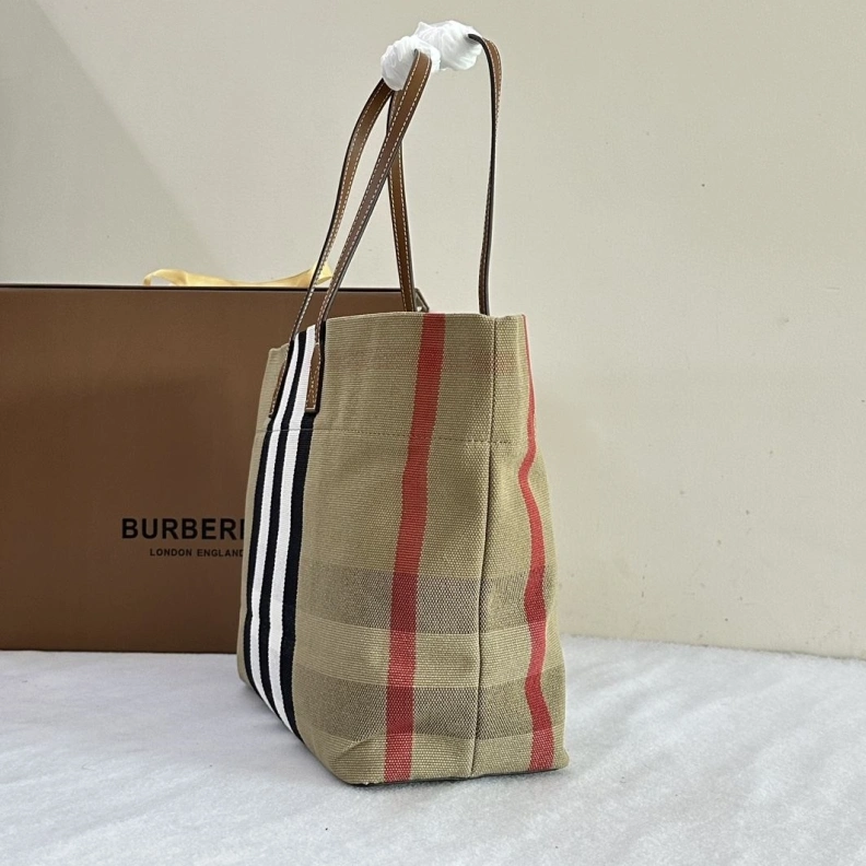 Comfortable Bxrbxrry Shopping Bags 74202
